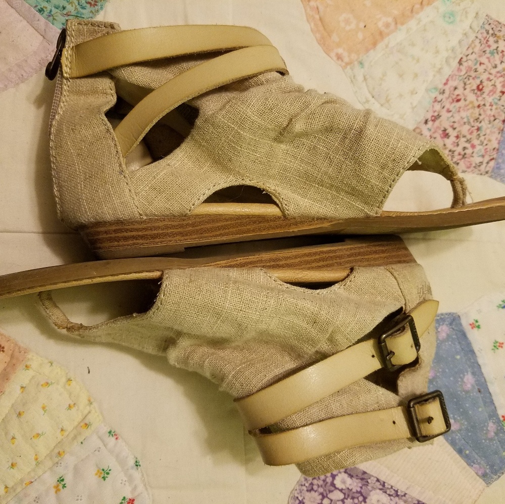 Women's sandles
